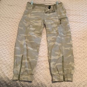 DKNY camouflage capris